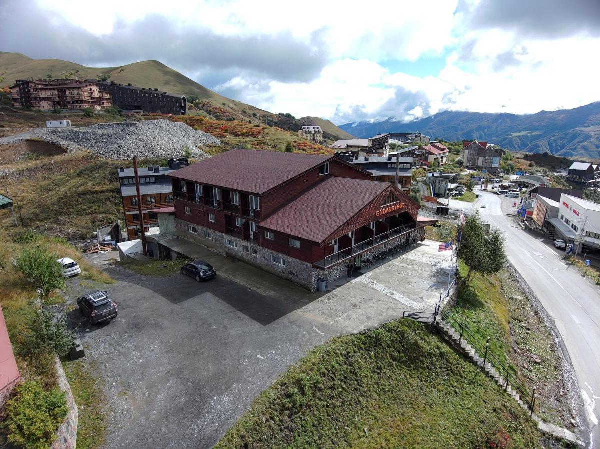 Gudauri Hut Hotel Esterno foto