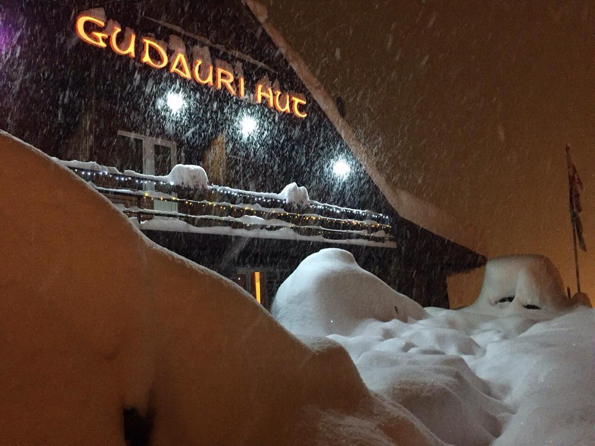 Gudauri Hut Hotel Esterno foto